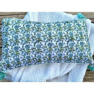 Shabby Chic Pillow 14x24 Floral Vines Tassels Boho Cottagecore Granny Garden‎